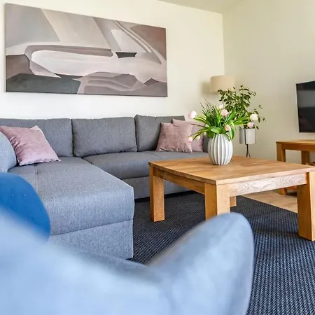 Apartamento Hangar 19 Grosszuegiges Mit Terrasse Und Garten H4w2