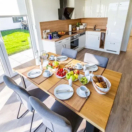 Apartment Hangar 19 Großzügiges Mit Terrasse Und Garten H4w2 Schwerin (Mecklenburg-Vorpommern)