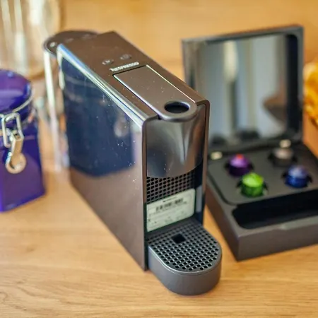 Hangar 19 Großzügiges Mit Terrasse Und Garten H4w2